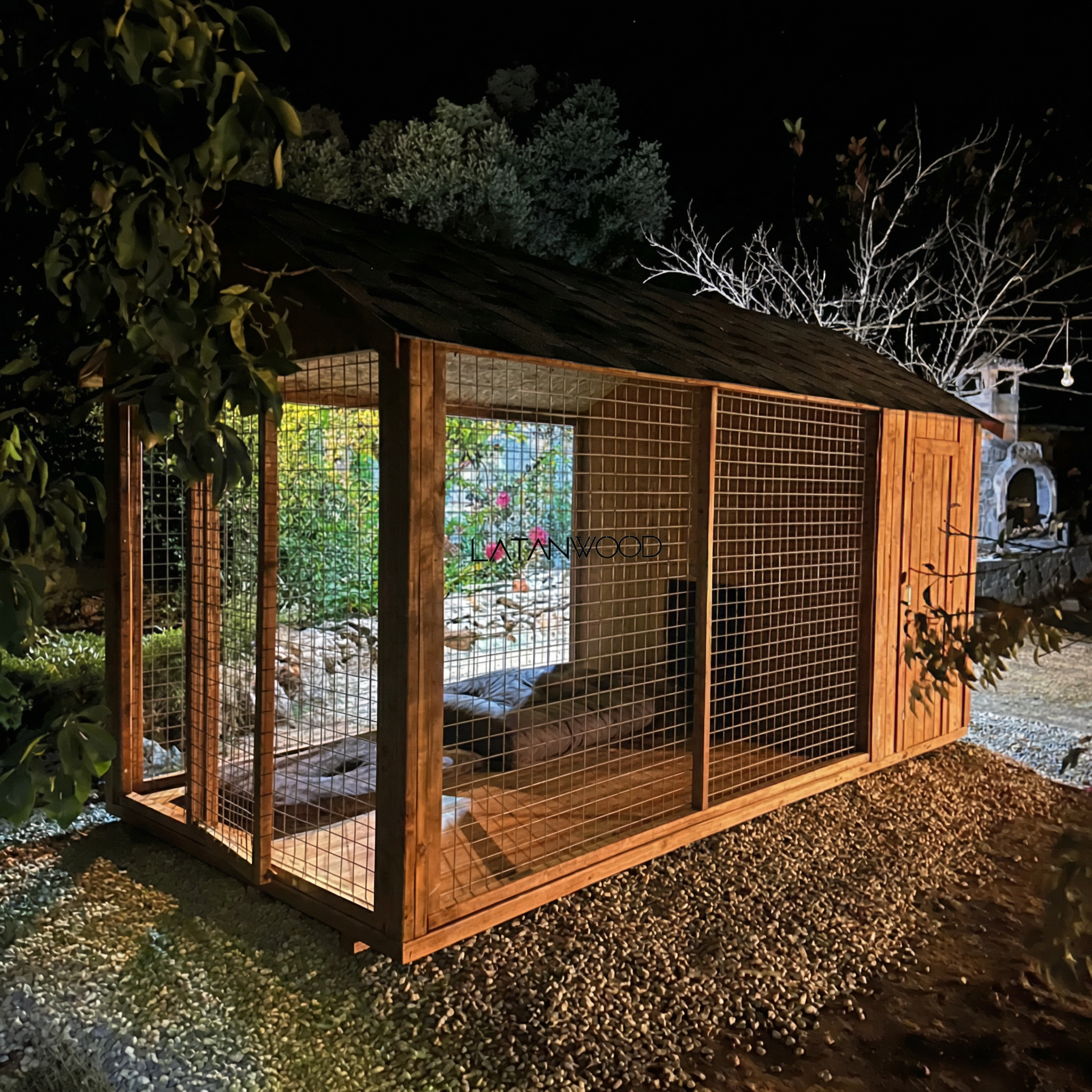 Belis Wooden Dog House