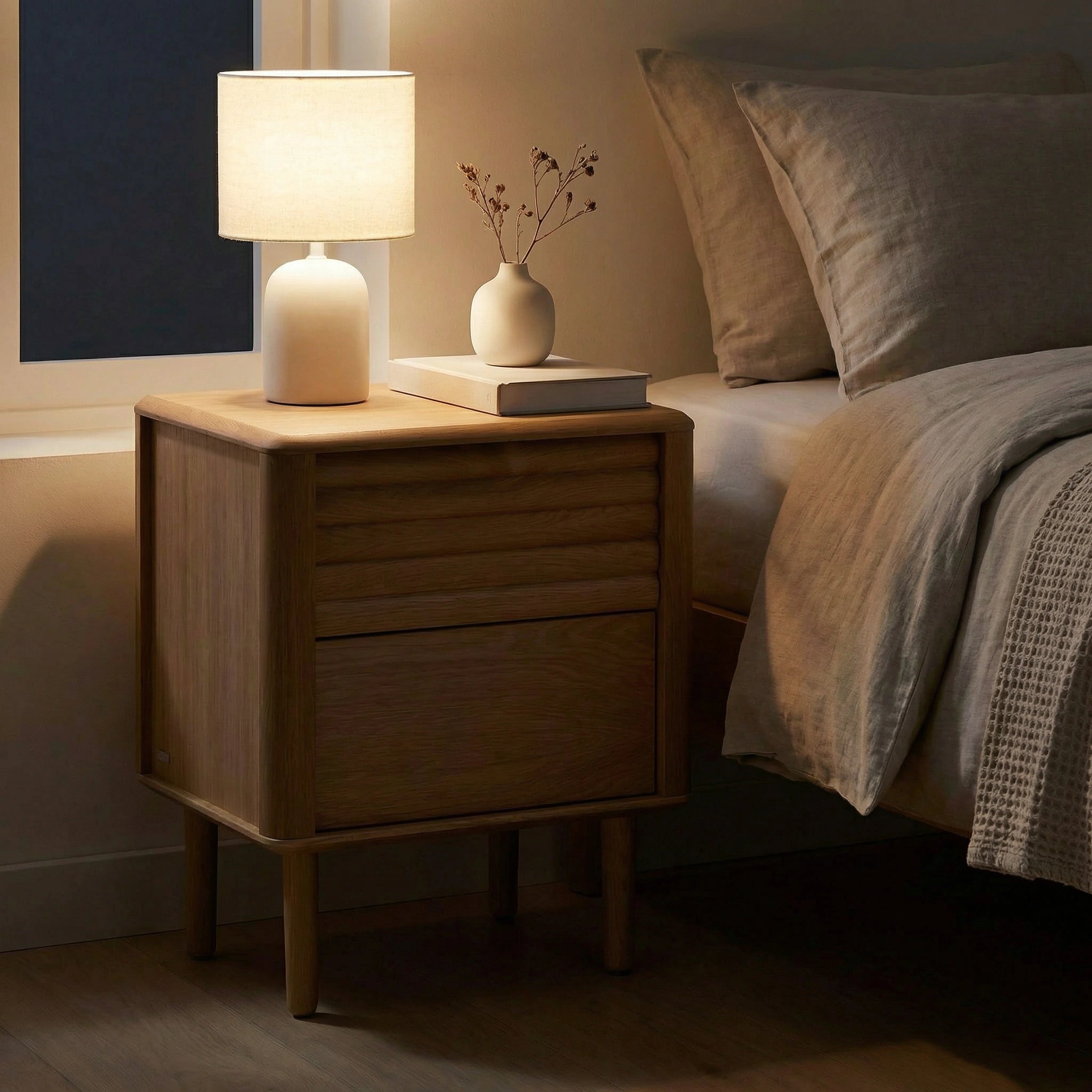 Manilva Nachttisch aus Holz