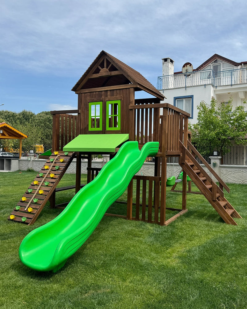 Ayvalık Çocuk Oyun Parkı