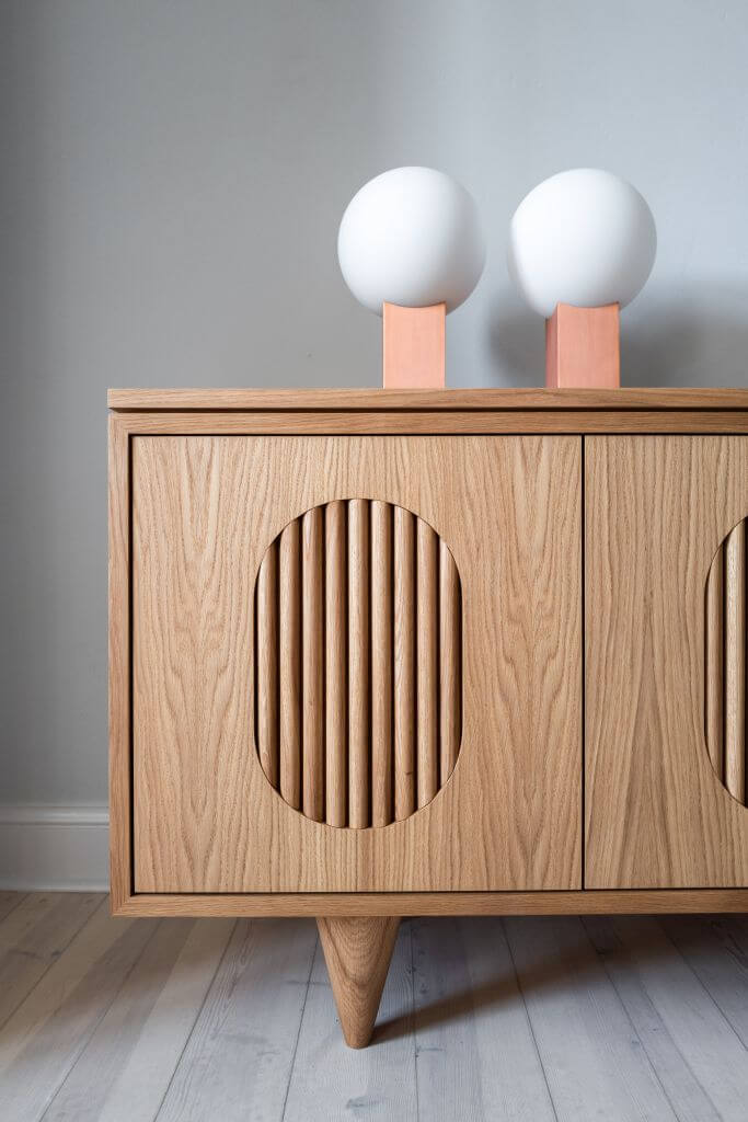 Dase Wooden Console