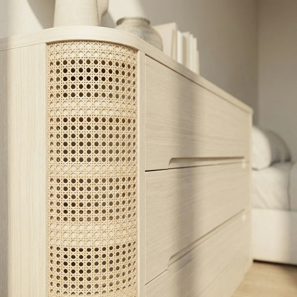 Athena Hazeranlı Holzkommode