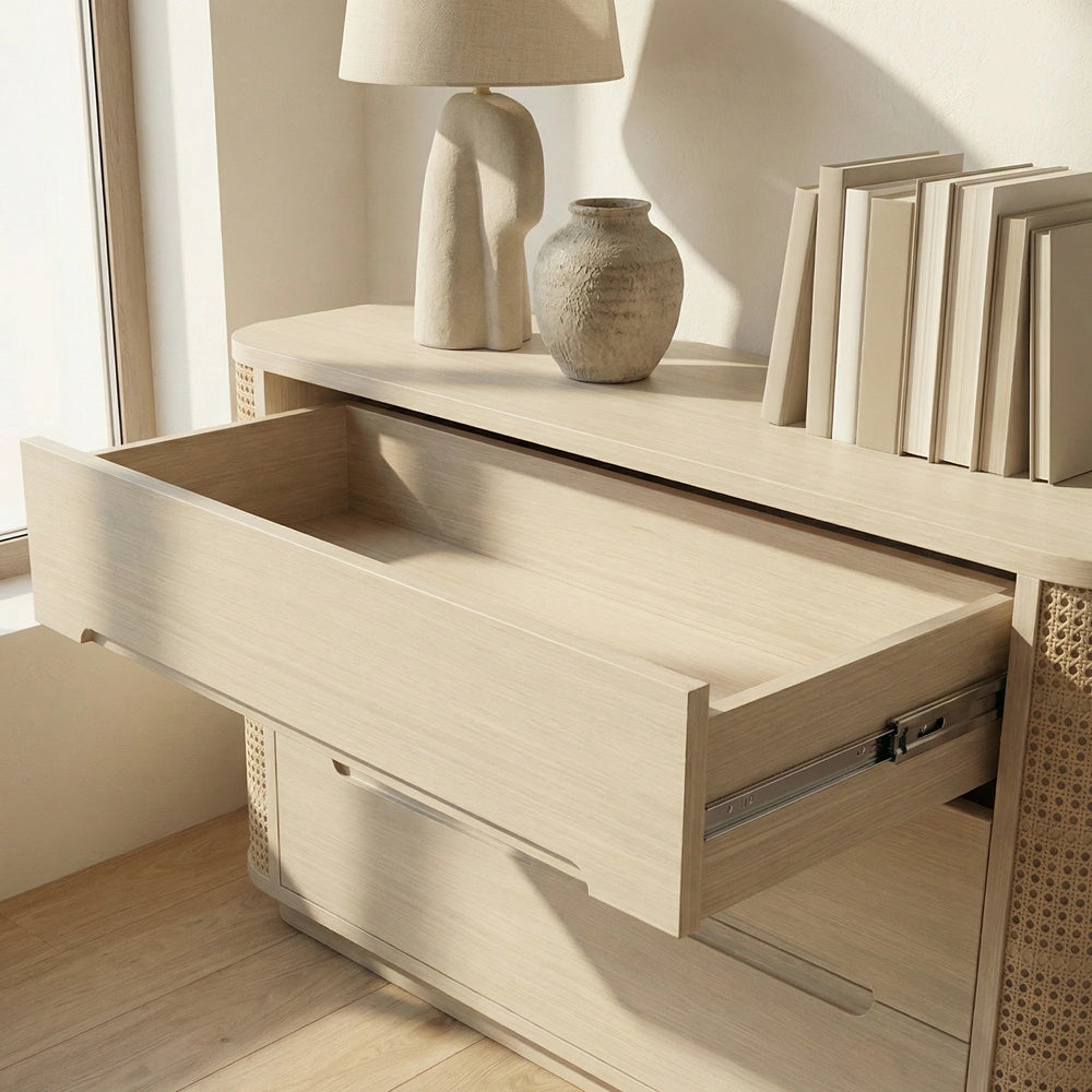 Athena Hazeranlı Holzkommode