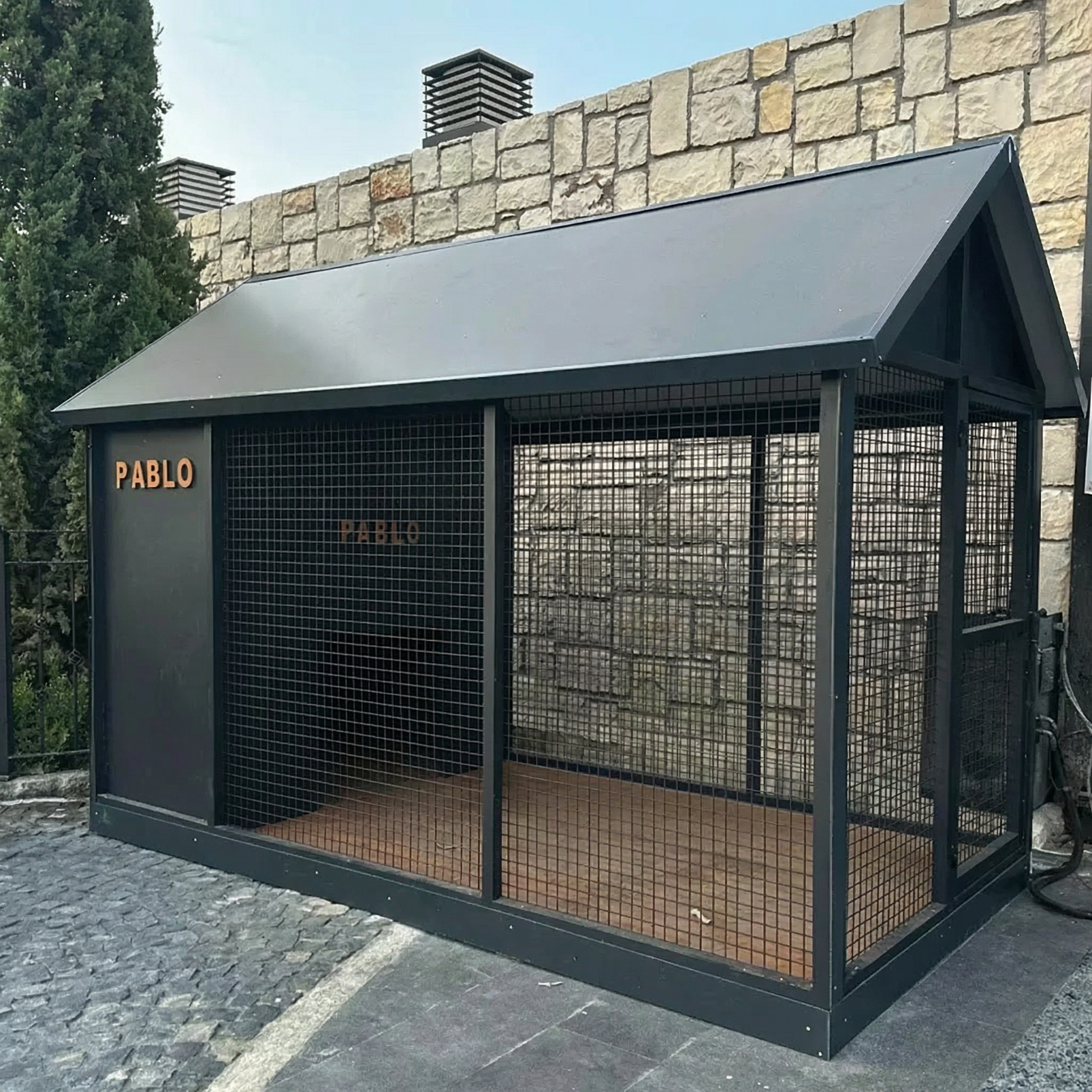 Pablo Metal Köpek Kulübesi