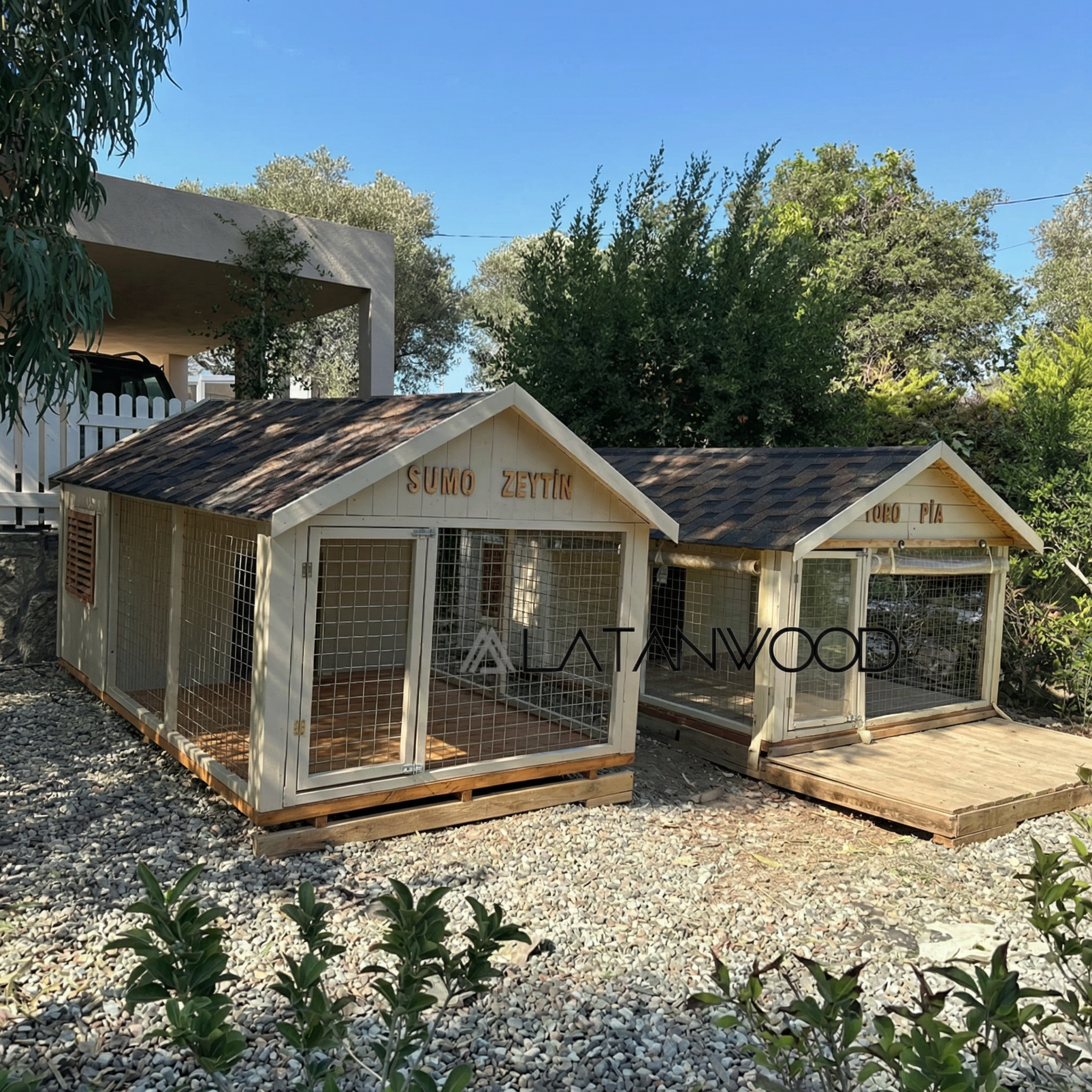 Sumo Özel Ahşap Köpek Kulübesi