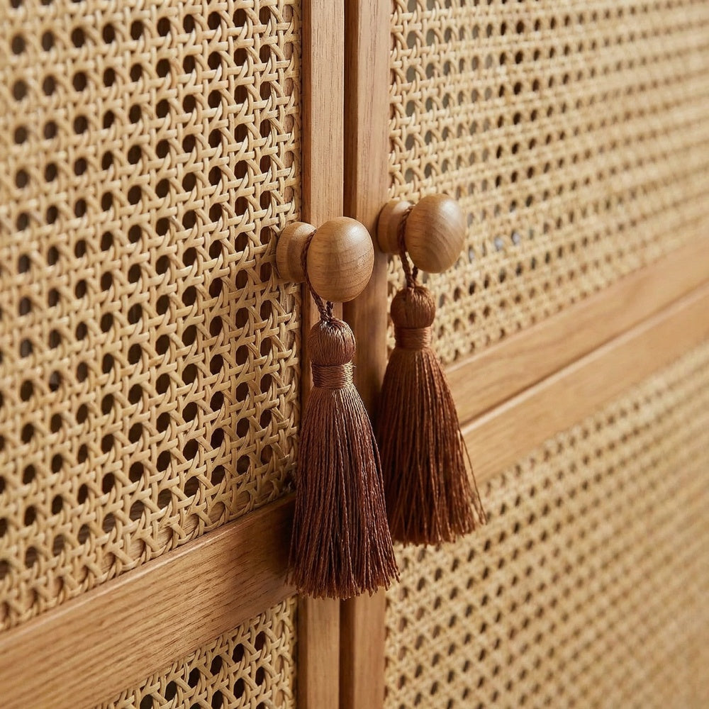 Francesco Hazeranlı Holz-Kleiderschrank