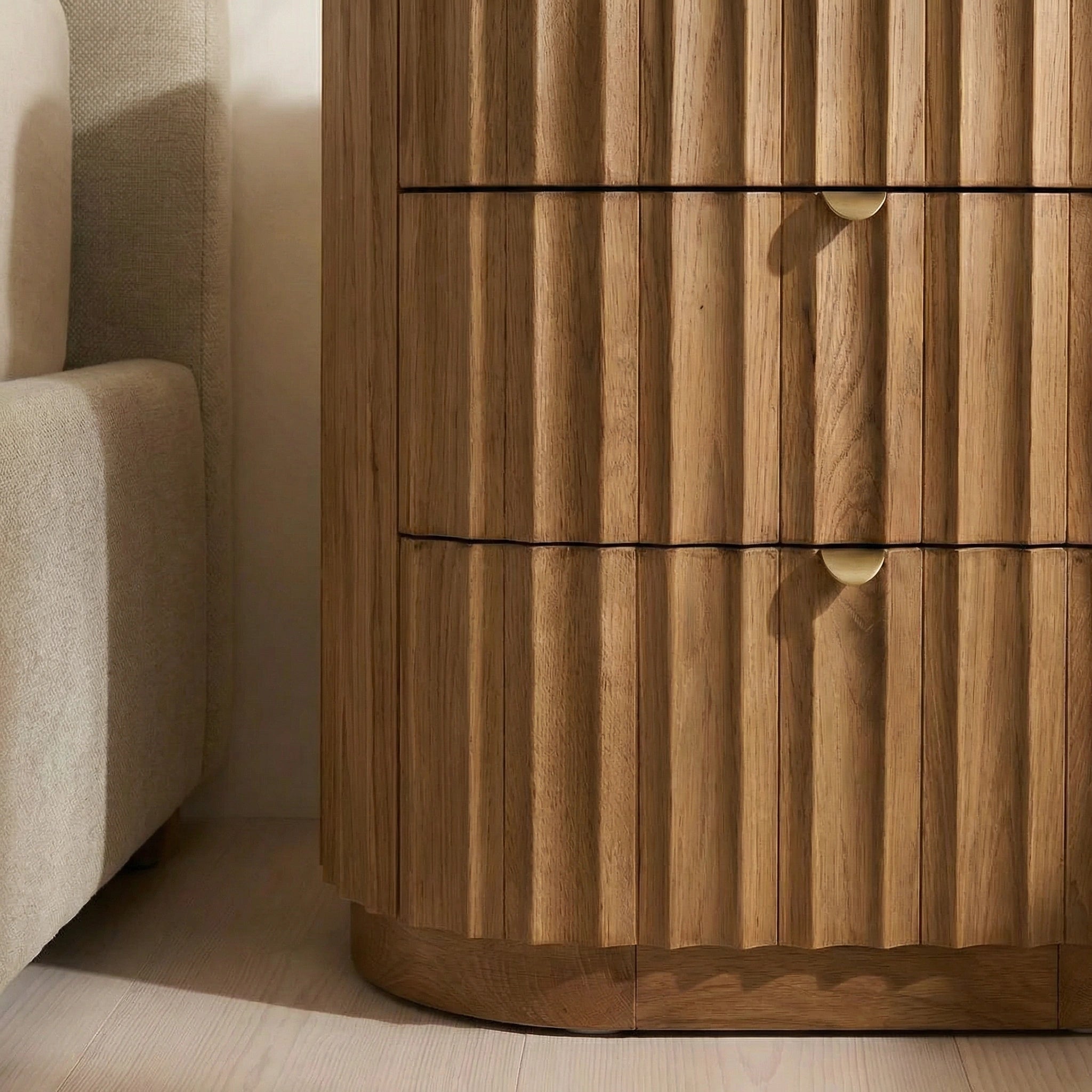 Fuzzy Chest Ahşap Komodin