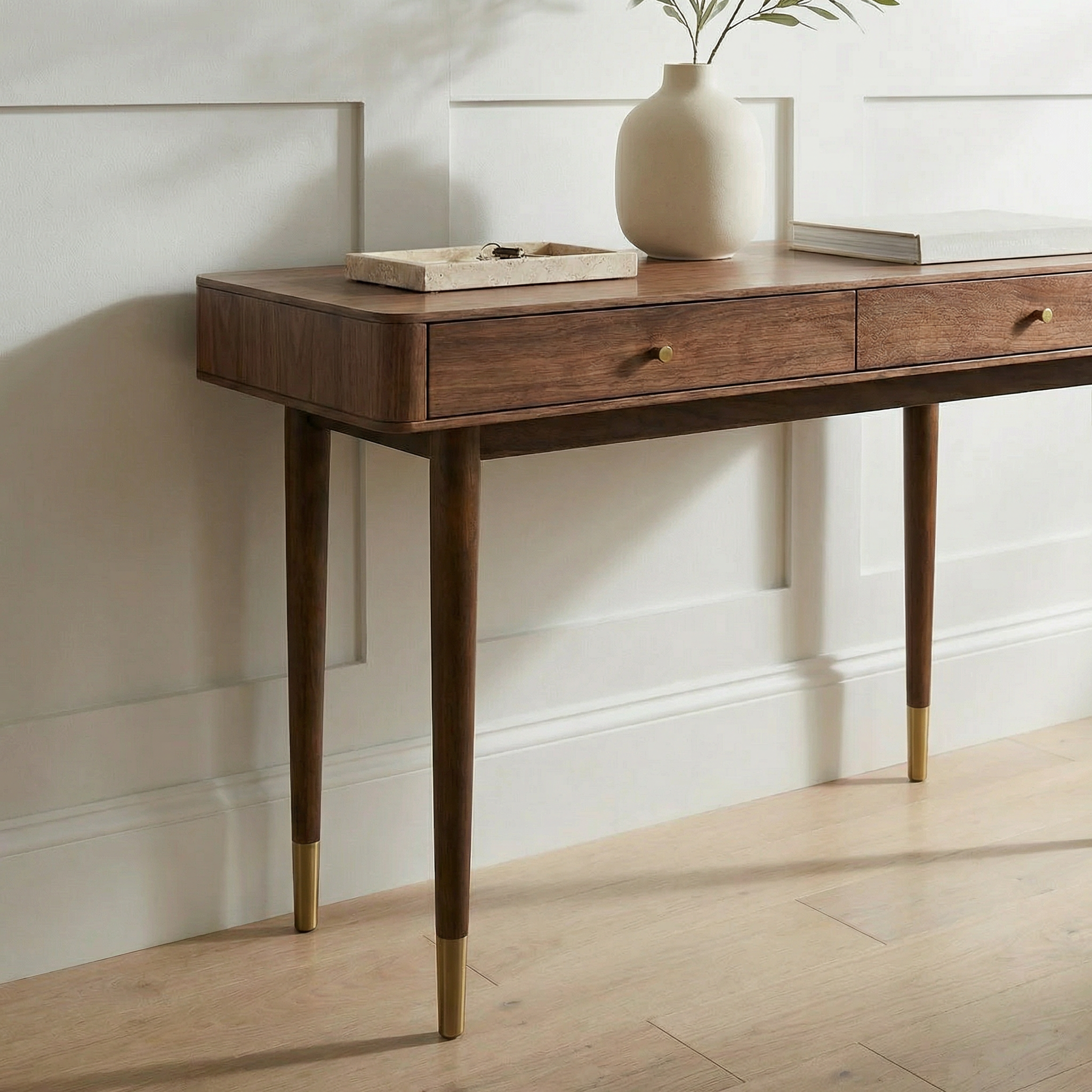 Narrow Dresser 