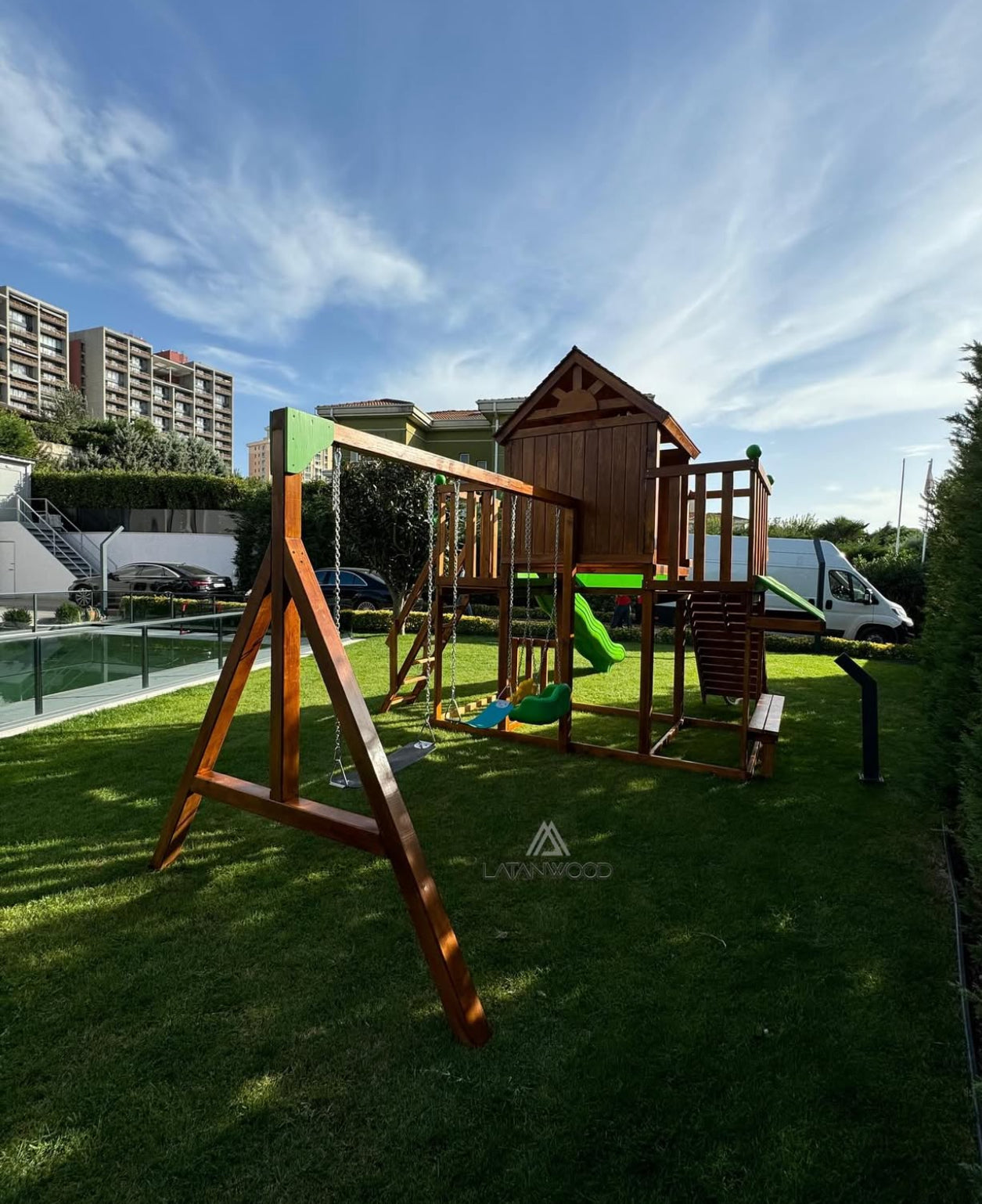 Masif ahşap bahçe oyun grubu, kaydıraklı ve üst katlı çocuk oyun alanı – Latanwood