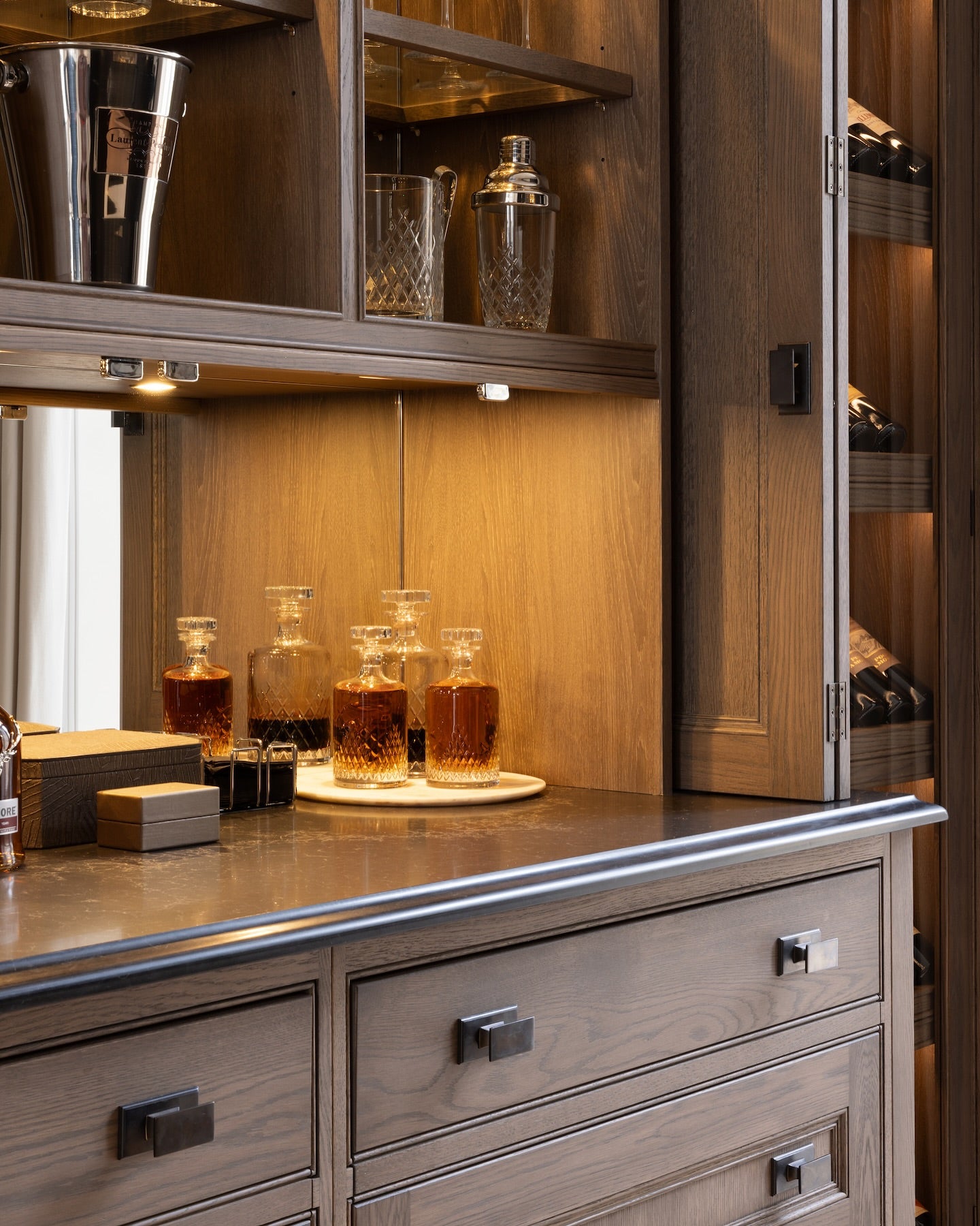 Arway Weinschrank aus Holz 
