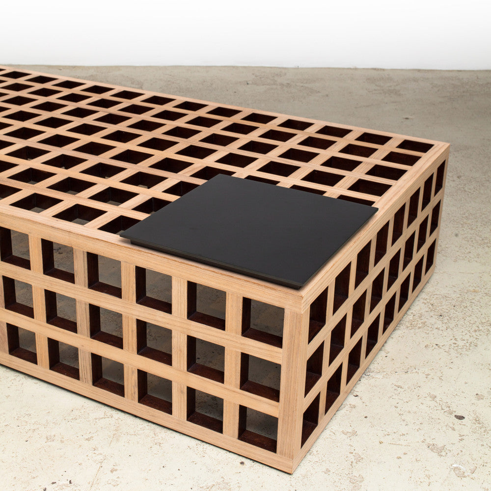 Pomp Couchtisch aus Holz