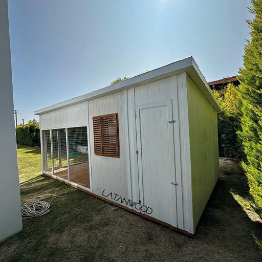 Hundehütte aus Holz „Leia“